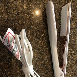 T3 Singlepass Flat Iron with Ceramic Plates